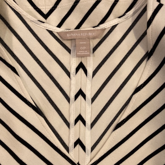 Banana Republic Black and White Chevron Dress - Picture 5 of 8